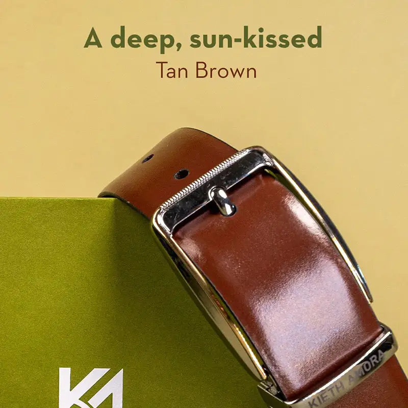 Close-up of the Savora belt tan-brown side and silver buckle